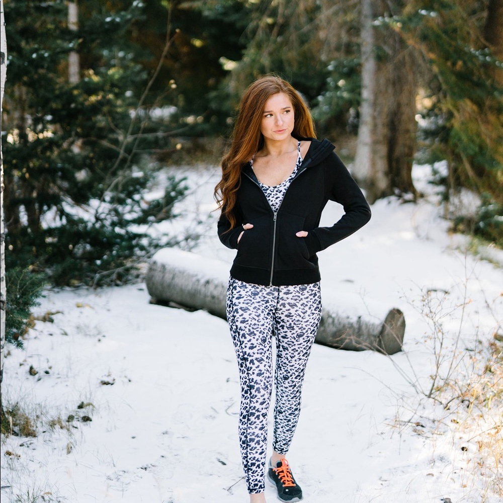 Snow Leopard Pocket Brilliant Hi-Rise 7/8 24"
